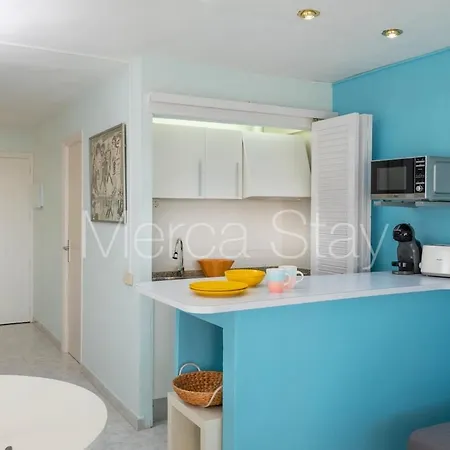 Beautiful With Pool & Sea Views Apartment Sitges